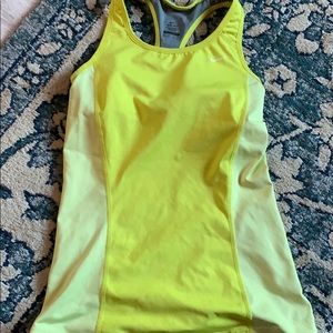 Nike running top